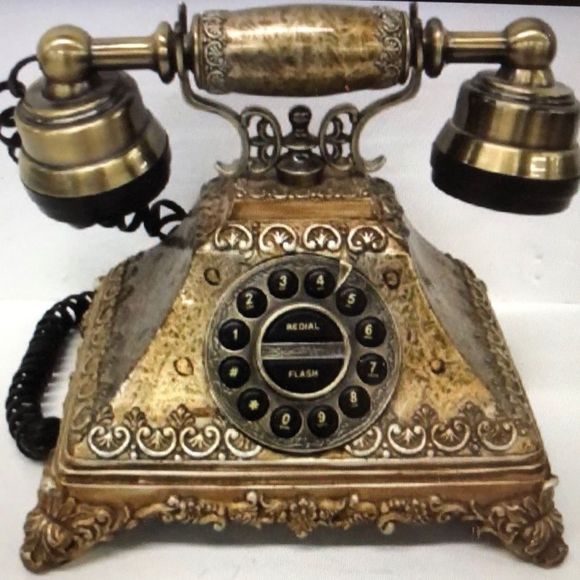 Vintage Telephone 📞 Look